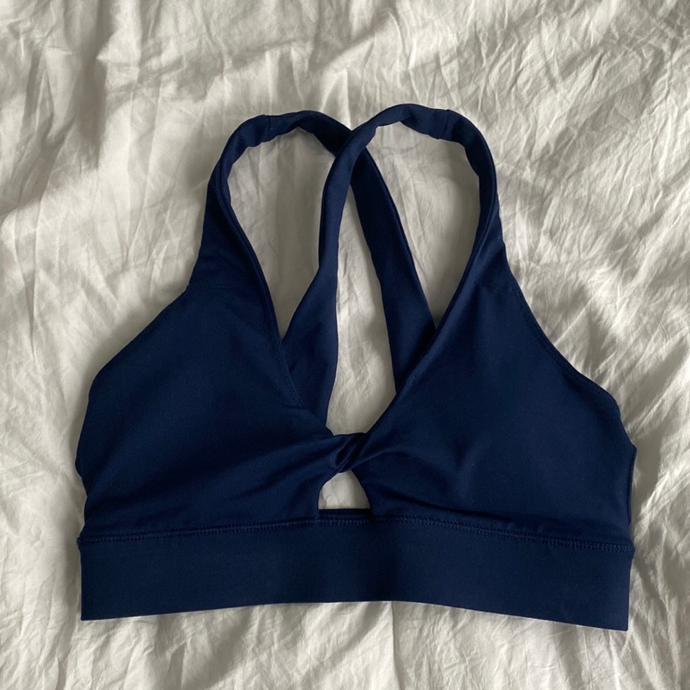 Fabletics sports bra